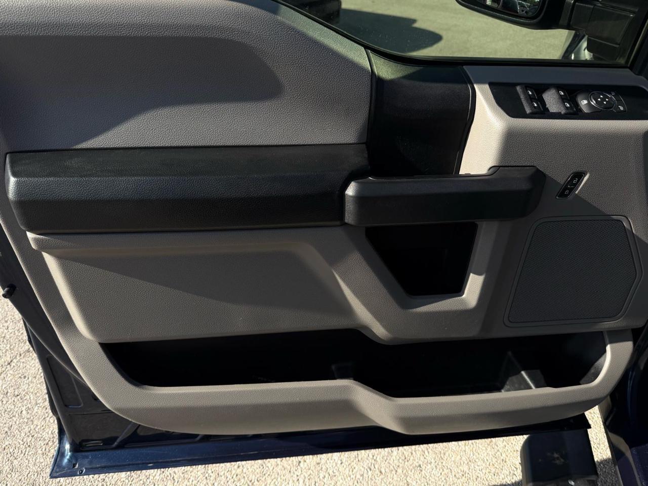 Ford Super Duty F-250 SRW 4WD Crew Cab 156" FX4 2018