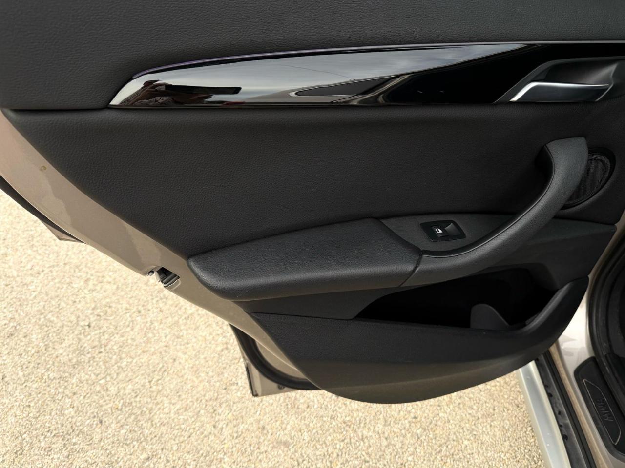 BMW X1 sDrive28i Sports Activity Vehicle 2022