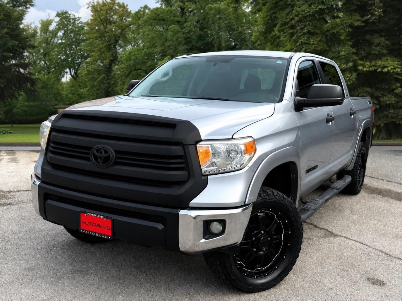 Toyota Tundra 2WD Truck CrewMax 4.6L V8 6-Spd AT SR5 (Natl) 2016