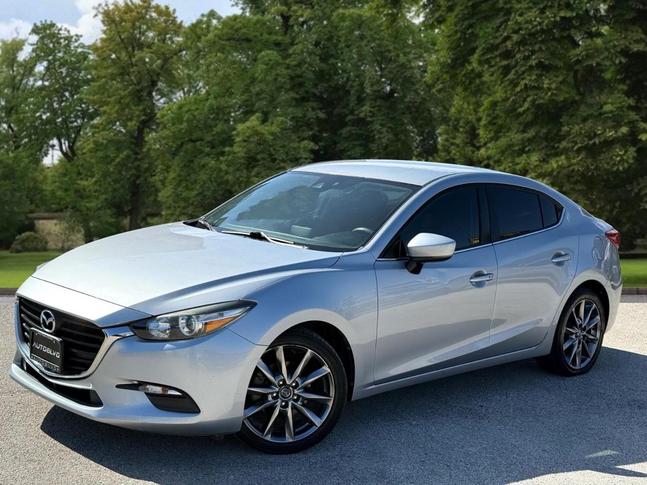 Mazda Mazda3 4-Door Touring Auto 2018