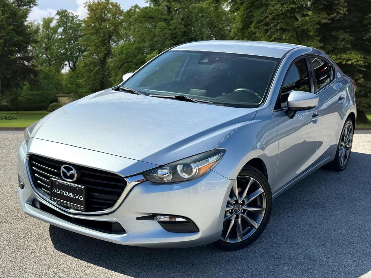 Mazda Mazda3 4-Door Touring Auto 2018