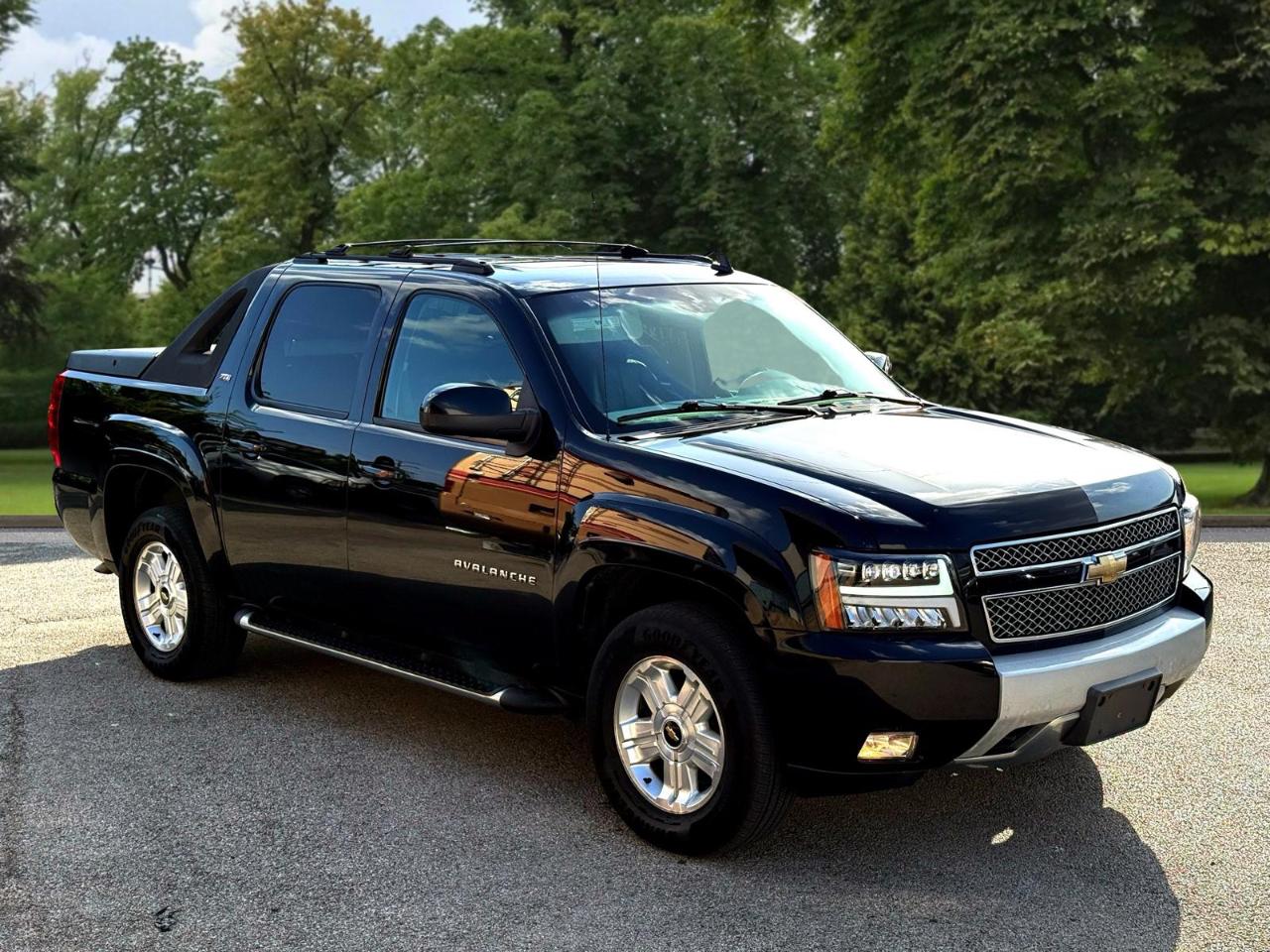 Chevrolet Avalanche 1500 Z71 2011