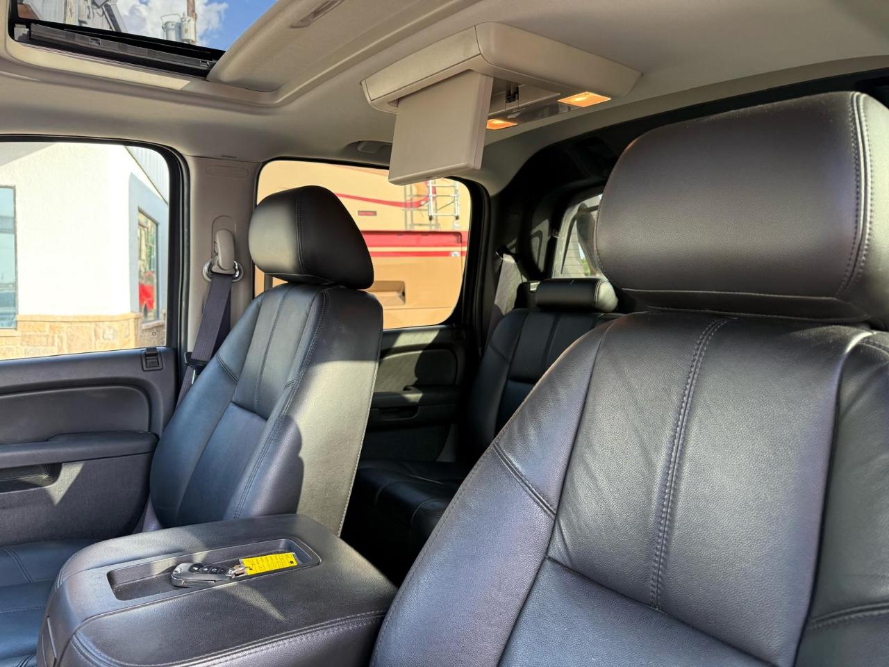 Chevrolet Avalanche 1500 Z71 2011