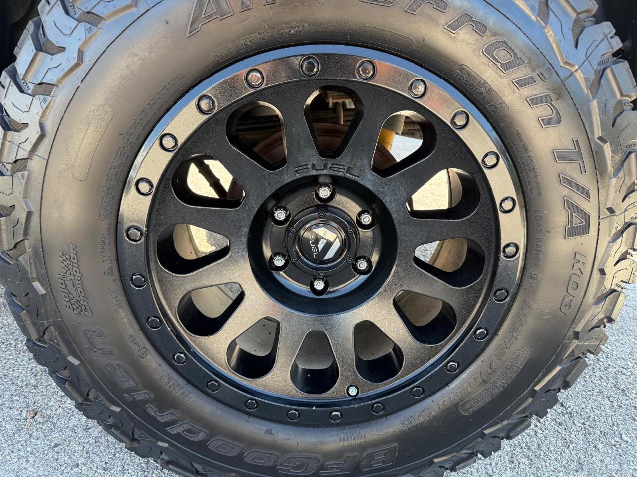Toyota Tacoma 4WD TRD Off Road Double Cab 5' Bed V6 AT (Natl) 2017