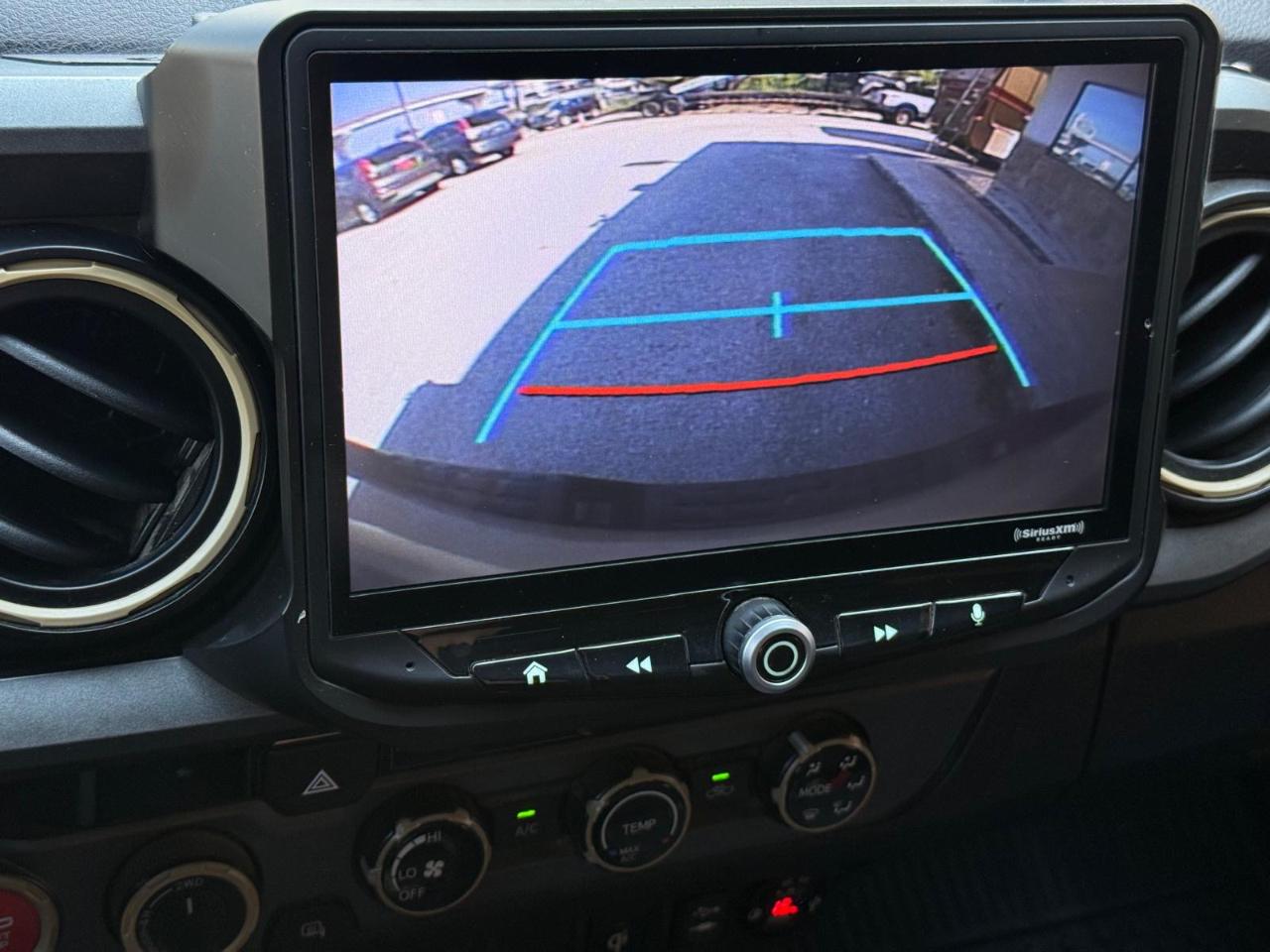 Toyota Tacoma 4WD TRD Off Road Double Cab 5' Bed V6 AT (Natl) 2017