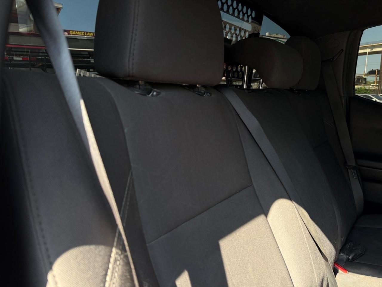 Toyota Tacoma 4WD TRD Off Road Double Cab 5' Bed V6 AT (Natl) 2017