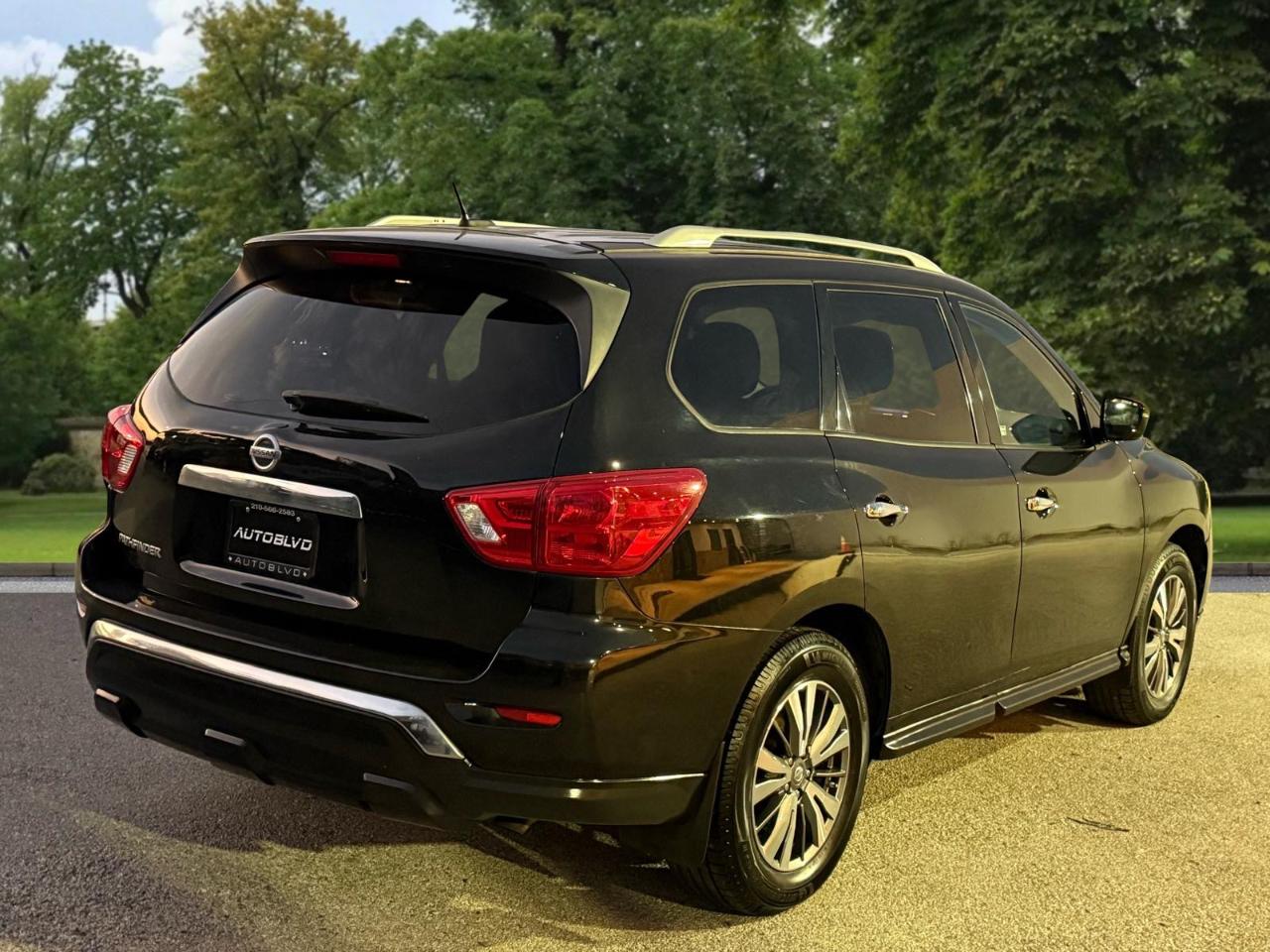 Nissan Pathfinder FWD S 2017