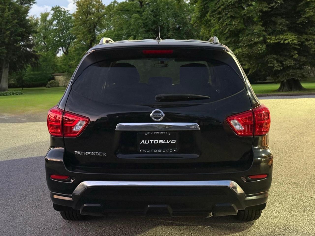 Nissan Pathfinder FWD S 2017