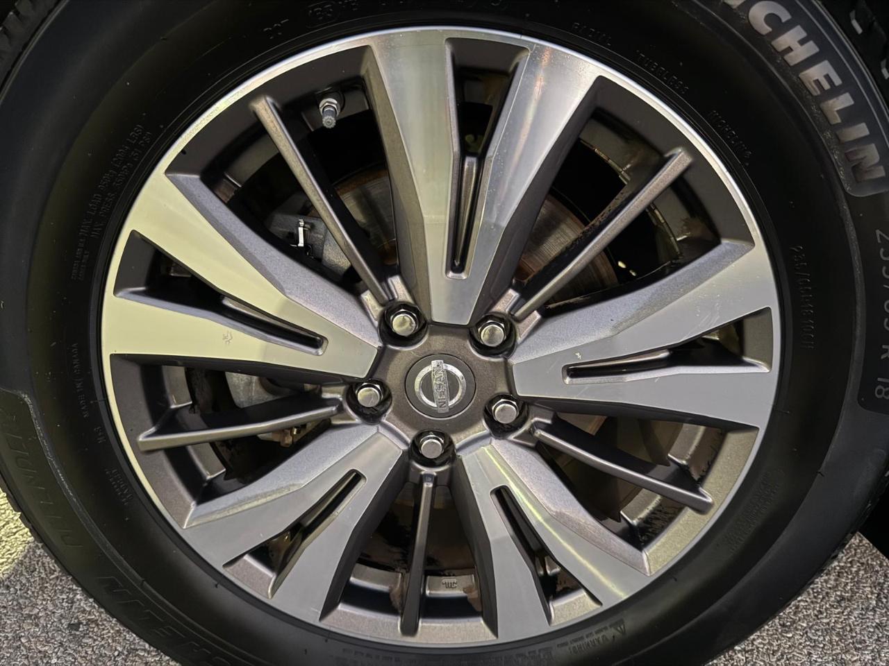 Nissan Pathfinder FWD S 2017