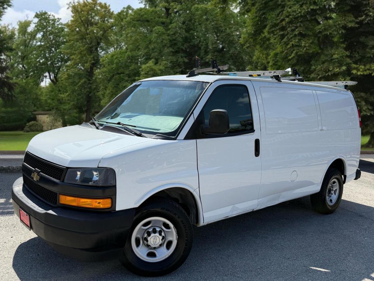 Chevrolet Express Cargo Van RWD 2500 135" 2020
