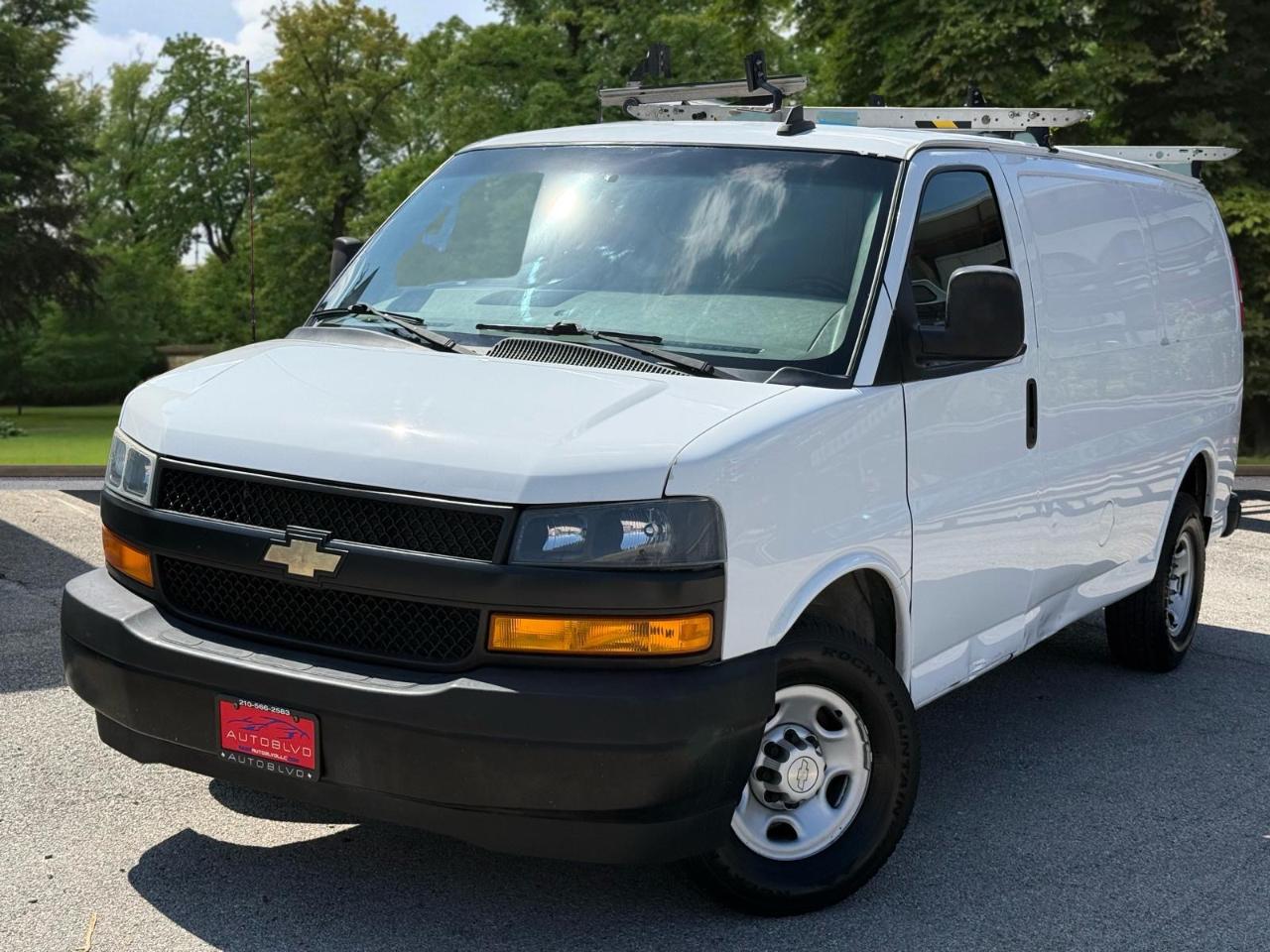 Chevrolet Express Cargo Van RWD 2500 135" 2020