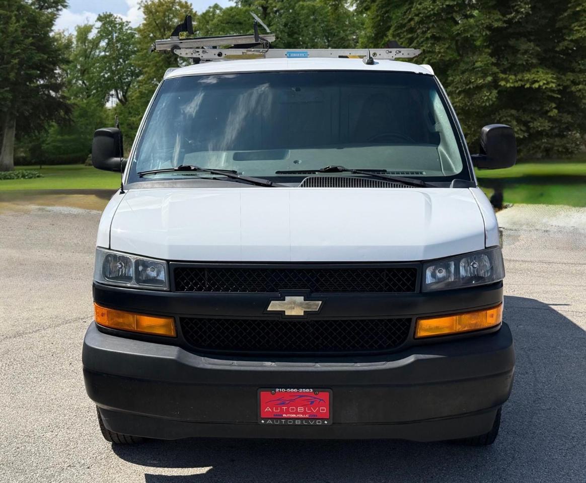 Chevrolet Express Cargo Van RWD 2500 135" 2020