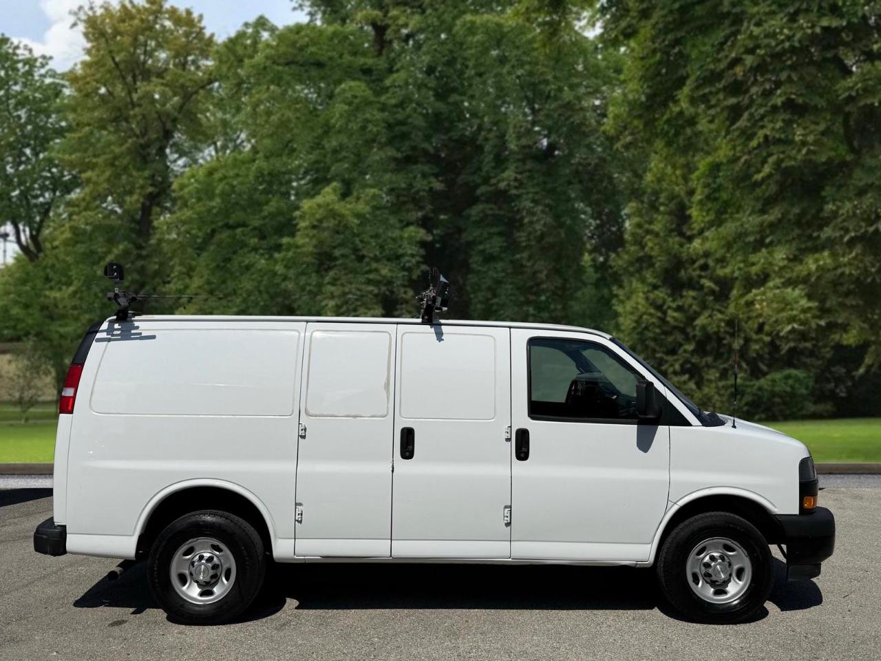 Chevrolet Express Cargo Van RWD 2500 135" 2020