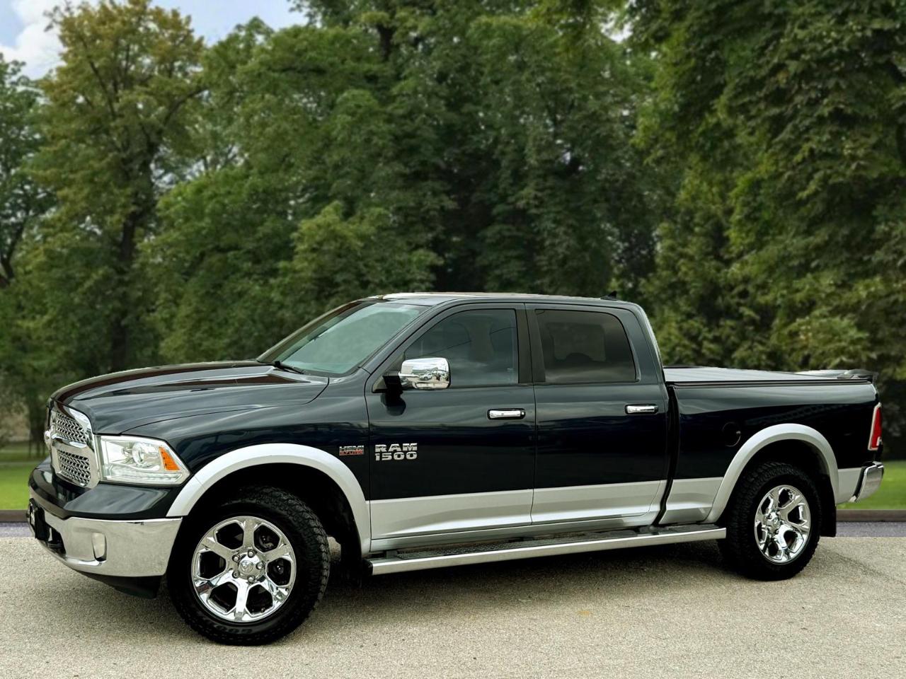 RAM 1500 4WD Crew Cab 149" Laramie 2014