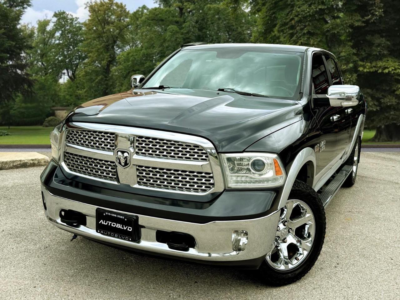 RAM 1500 4WD Crew Cab 149" Laramie 2014