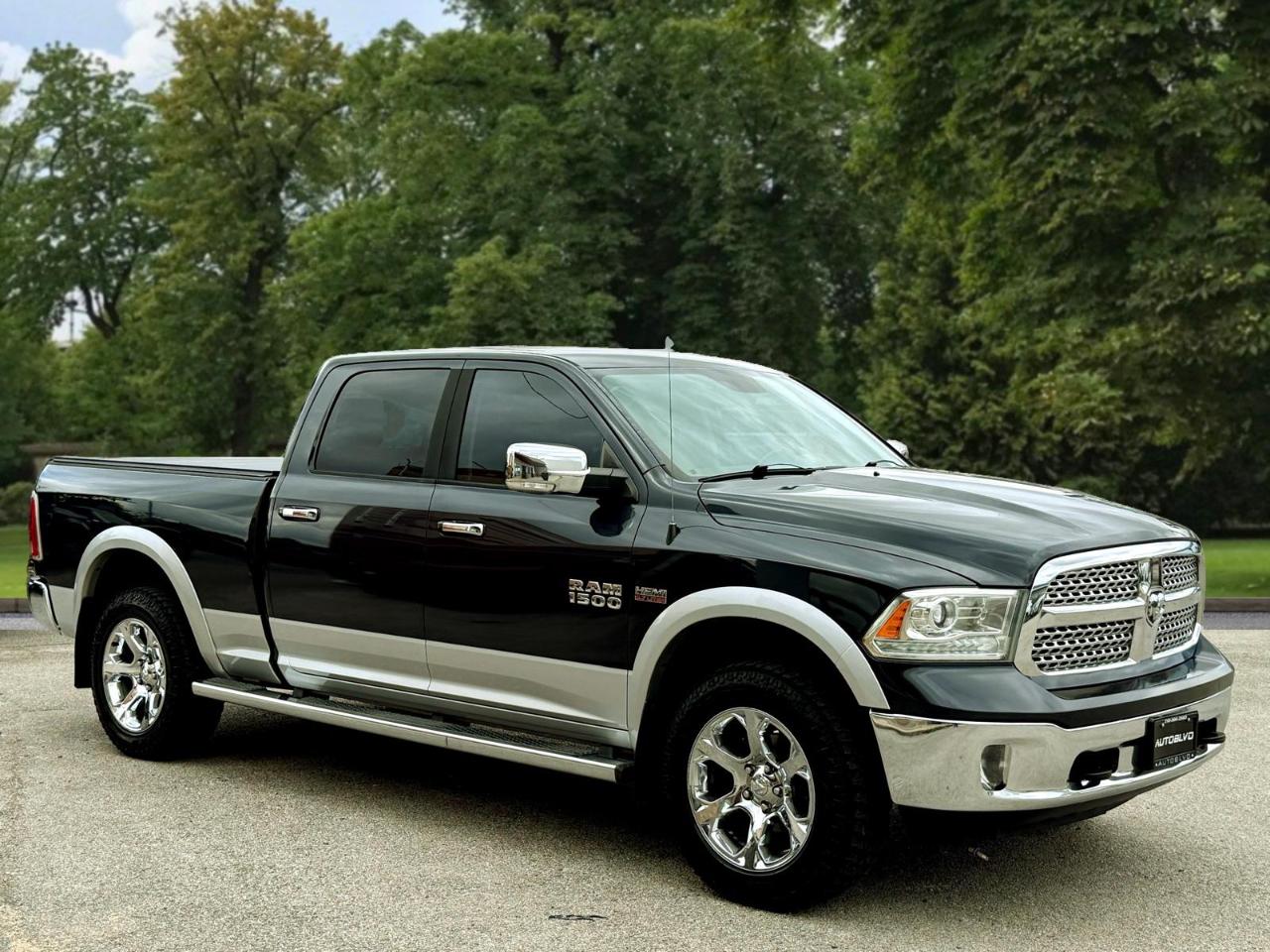 RAM 1500 4WD Crew Cab 149" Laramie 2014