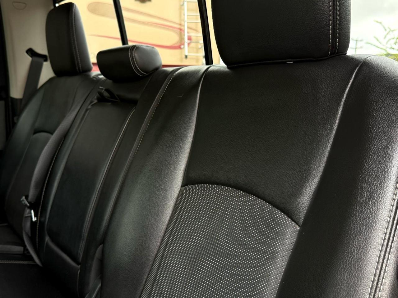 RAM 1500 4WD Crew Cab 149" Laramie 2014