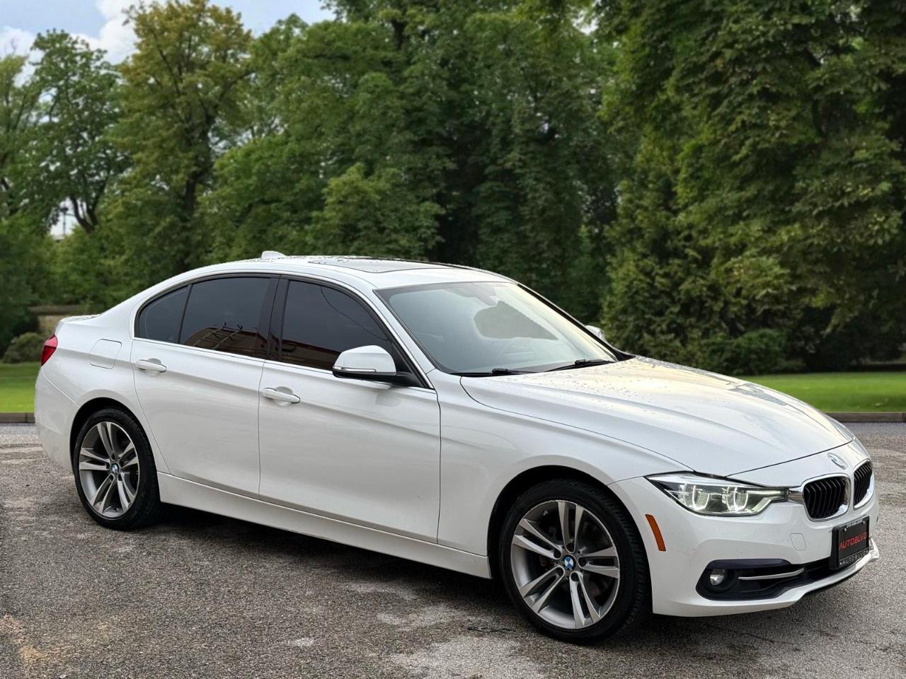 BMW 3 Series 330i xDrive Sedan 2018