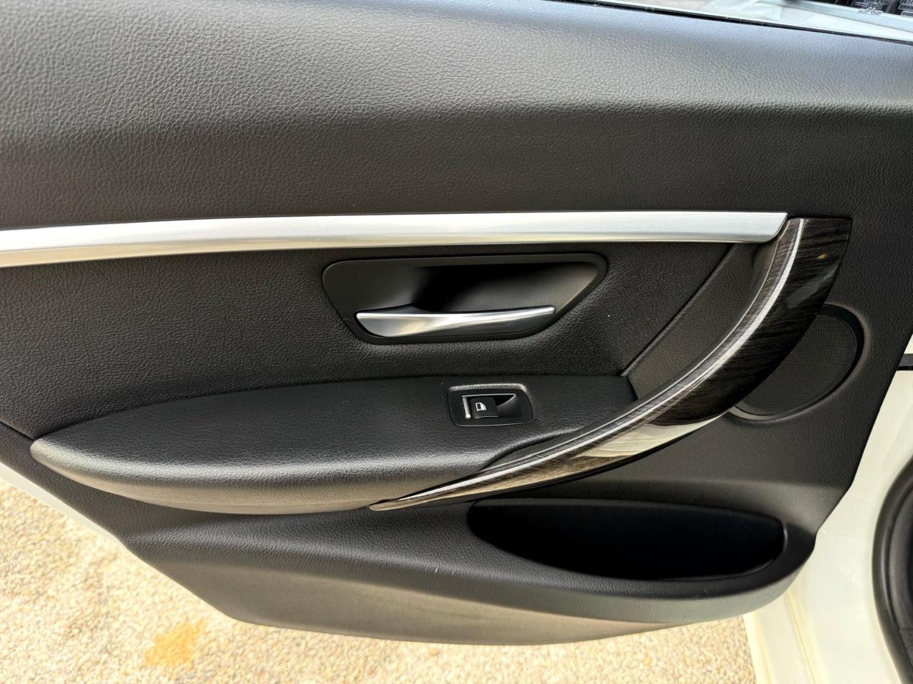BMW 3 Series 330i xDrive Sedan 2018