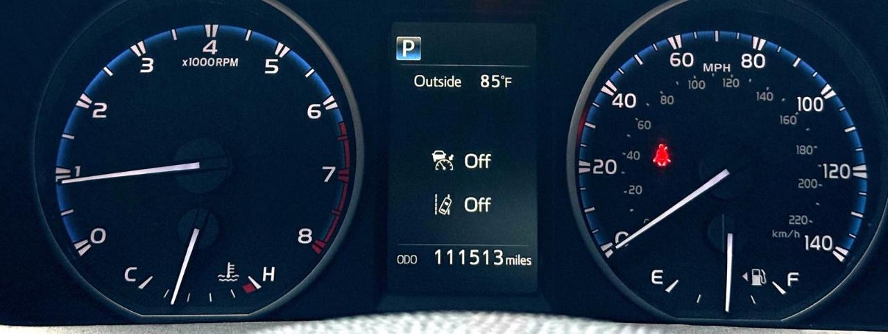 Toyota RAV4 LE FWD (Natl) 2017