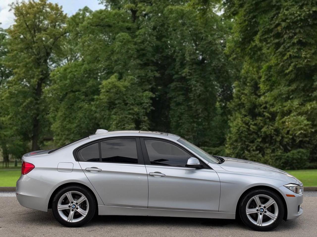 BMW 3 Series 4dr Sdn 328i xDrive AWD SULEV 2014