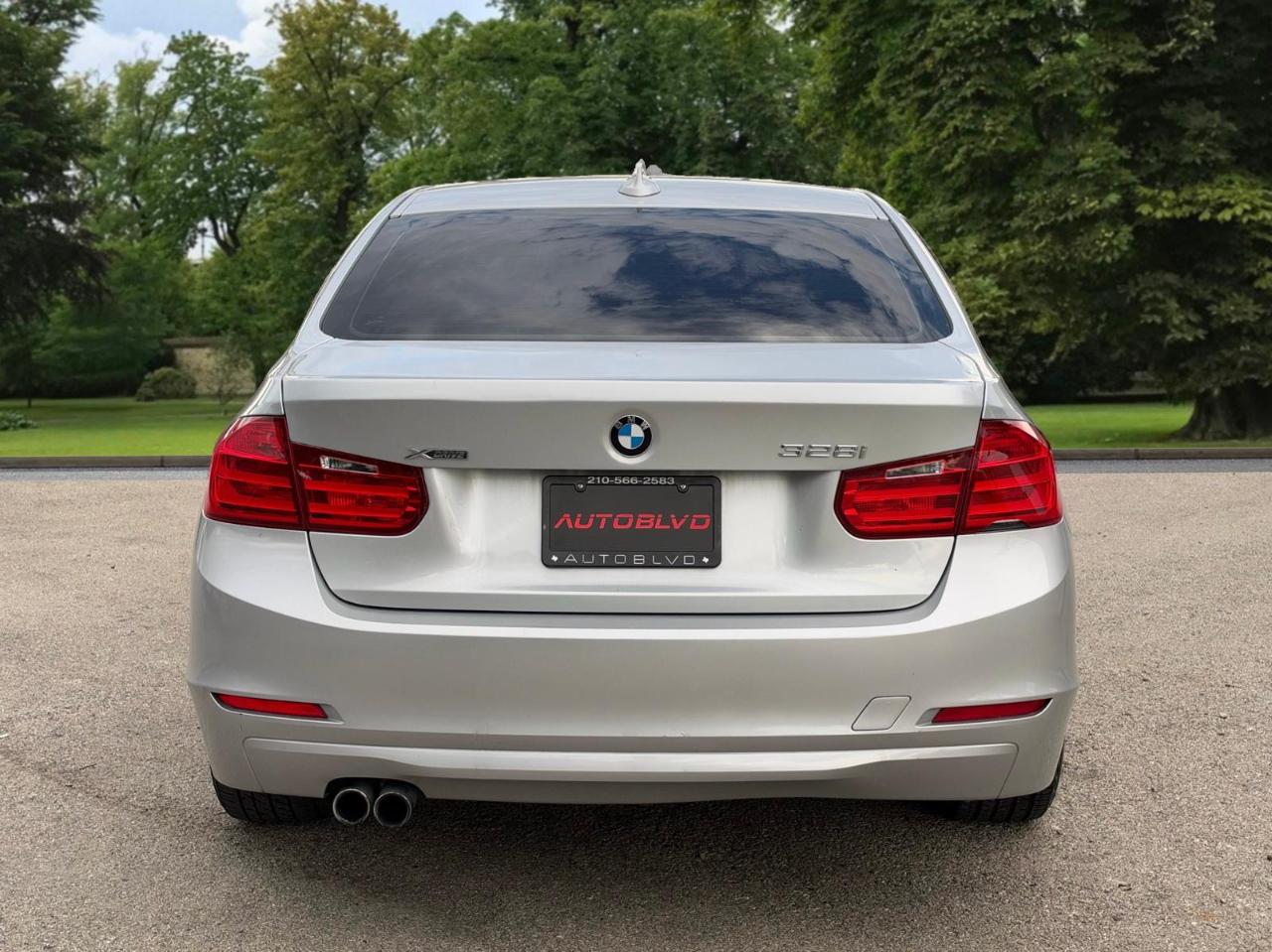 BMW 3 Series 4dr Sdn 328i xDrive AWD SULEV 2014