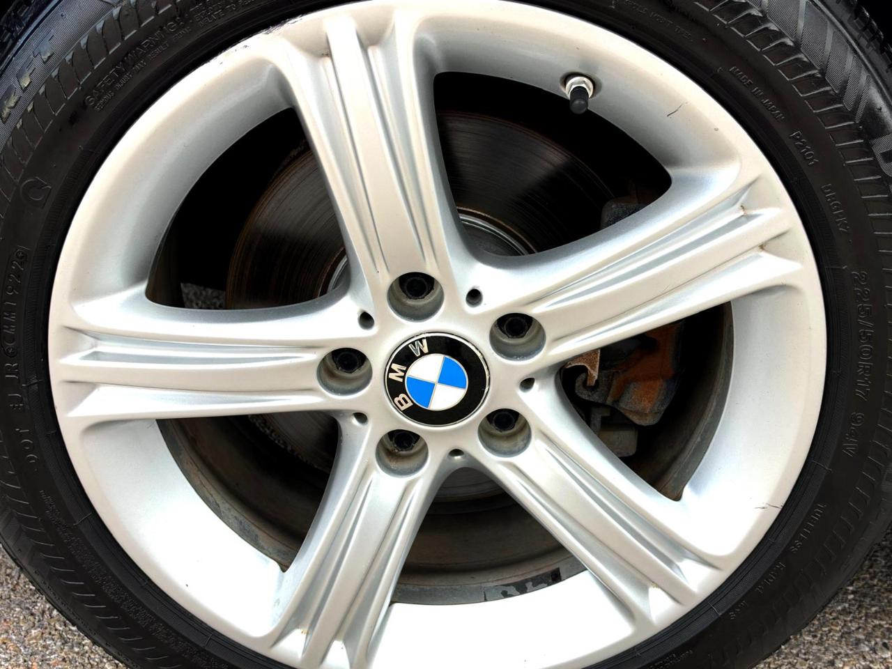 BMW 3 Series 4dr Sdn 328i xDrive AWD SULEV 2014