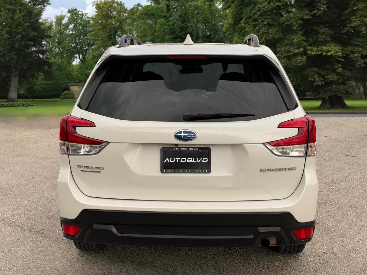 Subaru Forester Premium CVT 2023