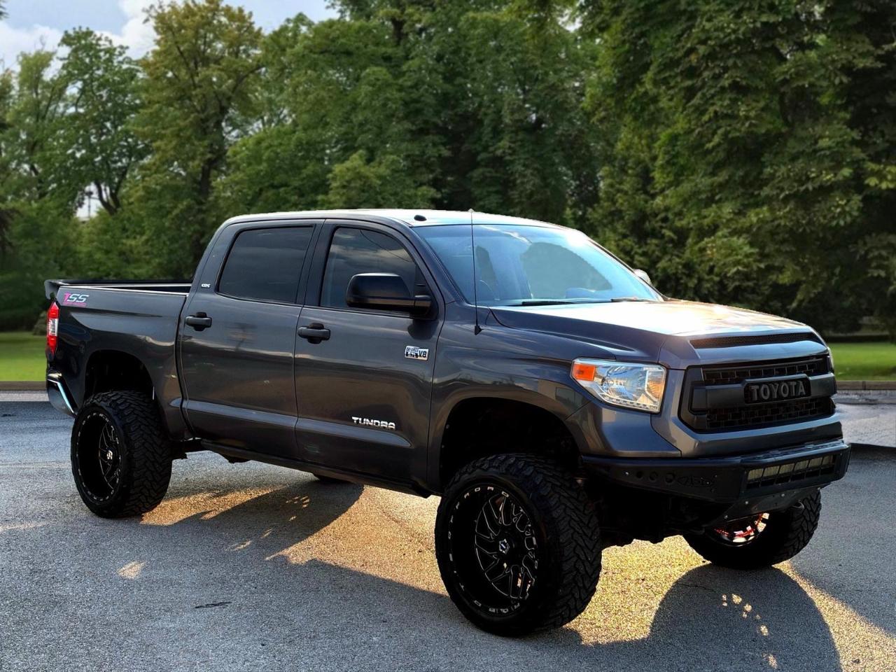 Toyota Tundra 4WD Truck CrewMax 5.7L FFV V8 6-Spd AT SR5 (Natl) 2014