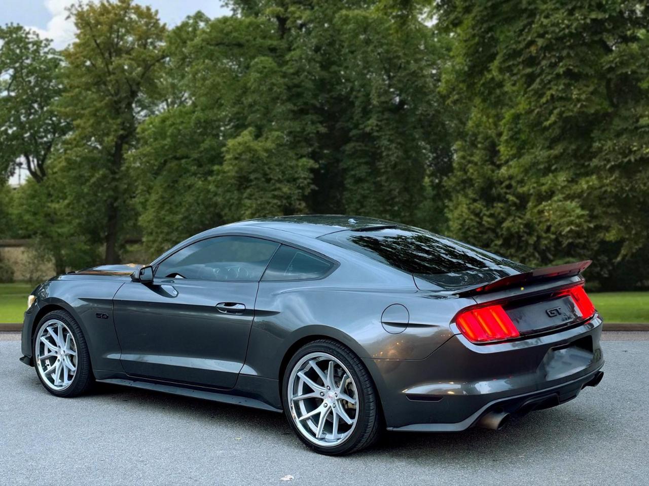 Ford Mustang GT Fastback 2017