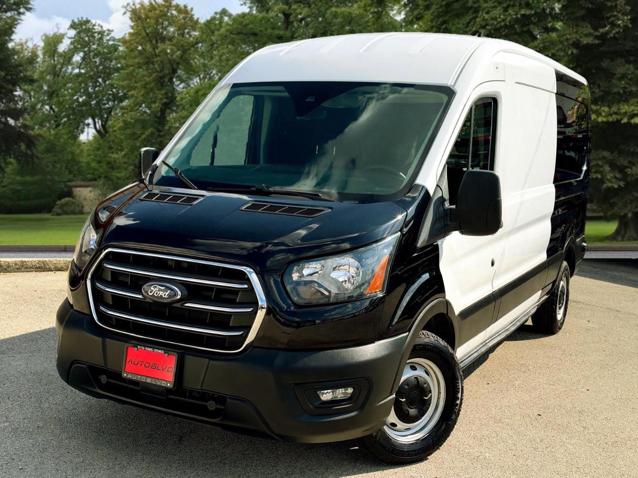 Ford Transit Cargo Van T-250 130" Med Rf 9070 GVWR RWD 2020