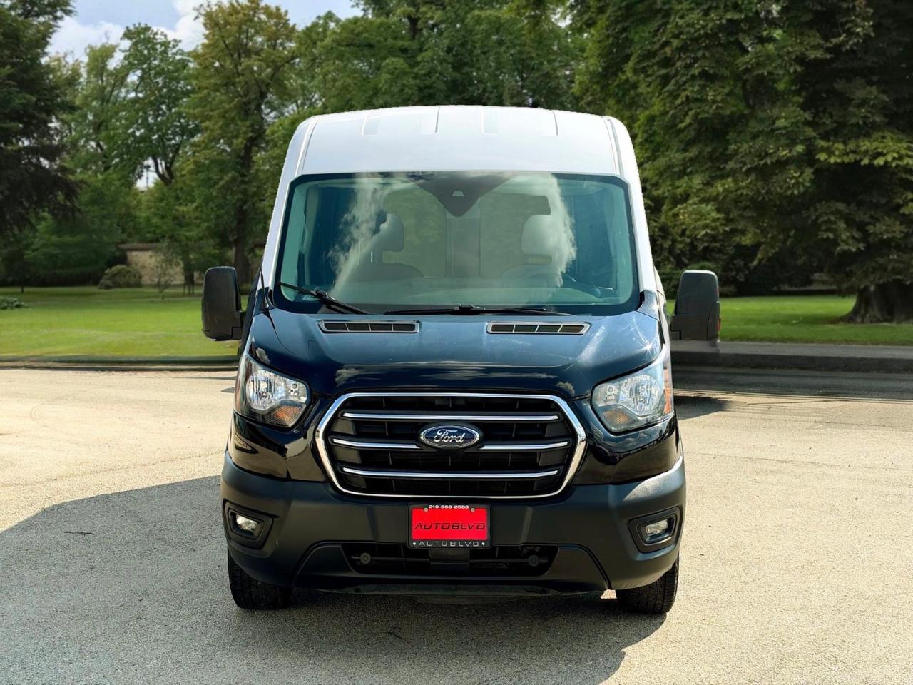 Ford Transit Cargo Van T-250 130" Med Rf 9070 GVWR RWD 2020