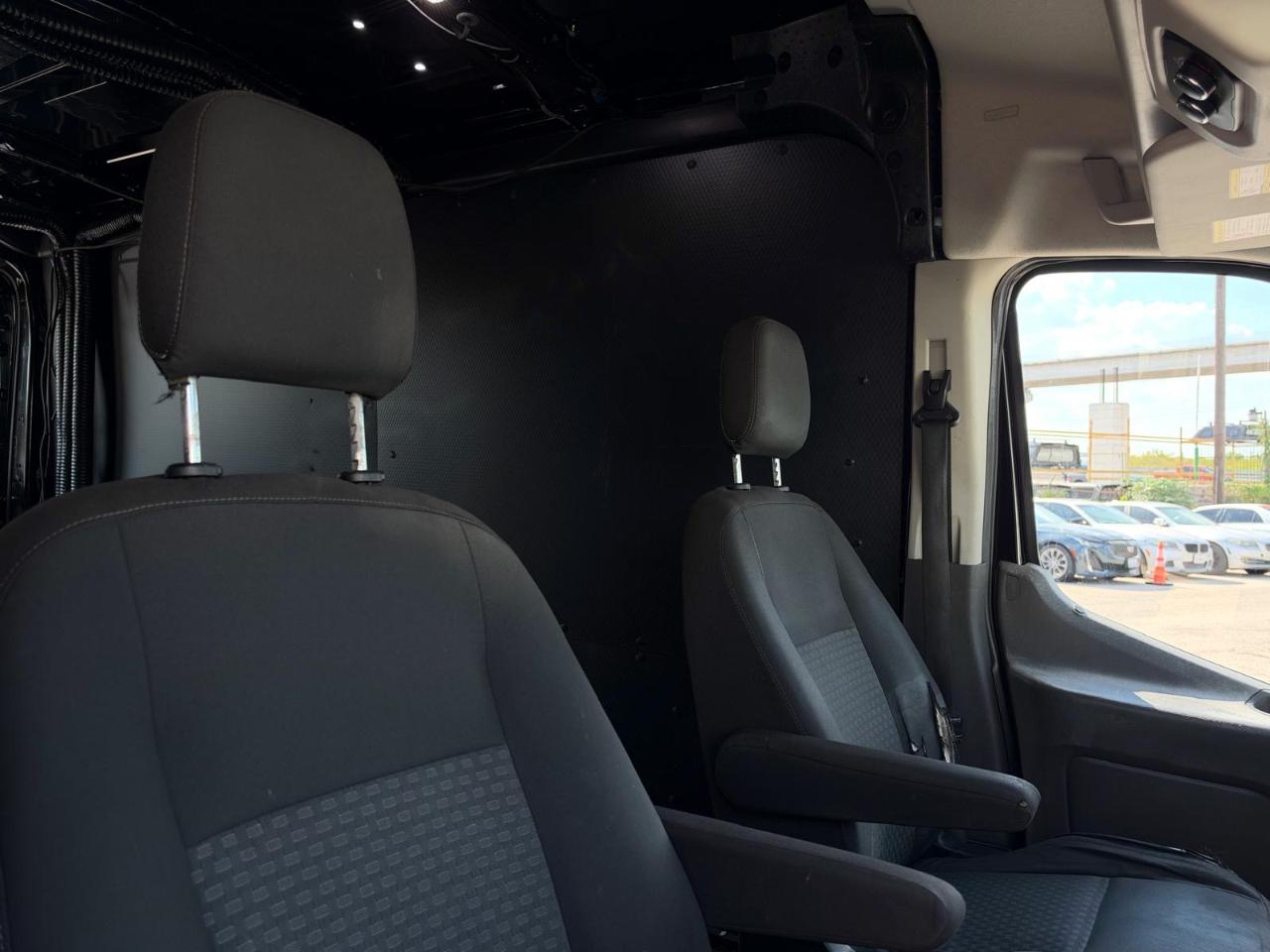 Ford Transit Cargo Van T-250 130" Med Rf 9070 GVWR RWD 2020