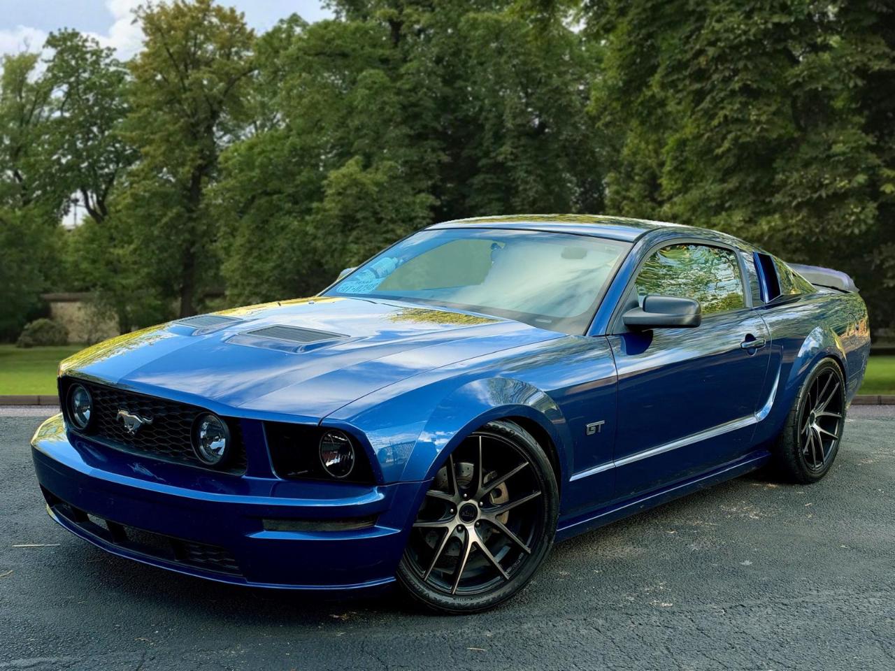 Ford Mustang 2dr Cpe GT Deluxe 2006