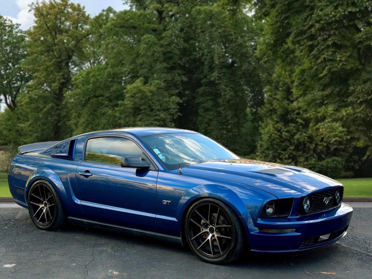 Ford Mustang 2dr Cpe GT Deluxe 2006