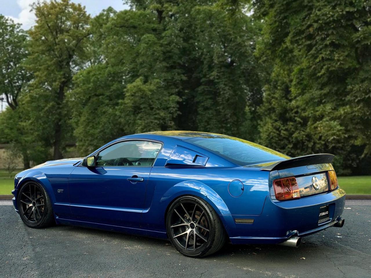 Ford Mustang 2dr Cpe GT Deluxe 2006