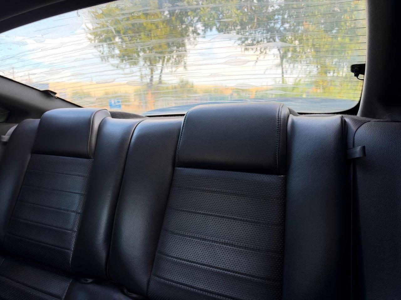 Ford Mustang 2dr Cpe GT Deluxe 2006