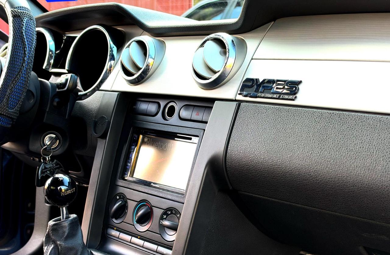 Ford Mustang 2dr Cpe GT Deluxe 2006