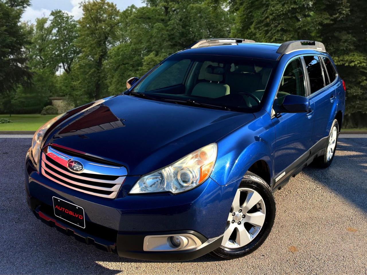 Subaru Outback 4dr Wgn H4 Man 2.5i Prem AWP/Pwr Moon 2011