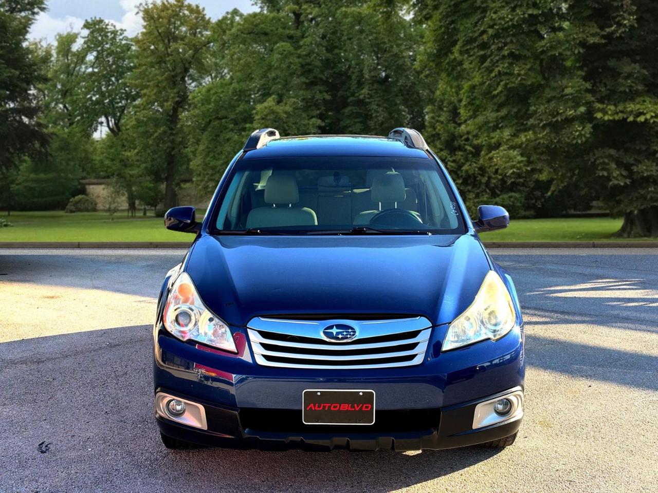 Subaru Outback 4dr Wgn H4 Man 2.5i Prem AWP/Pwr Moon 2011