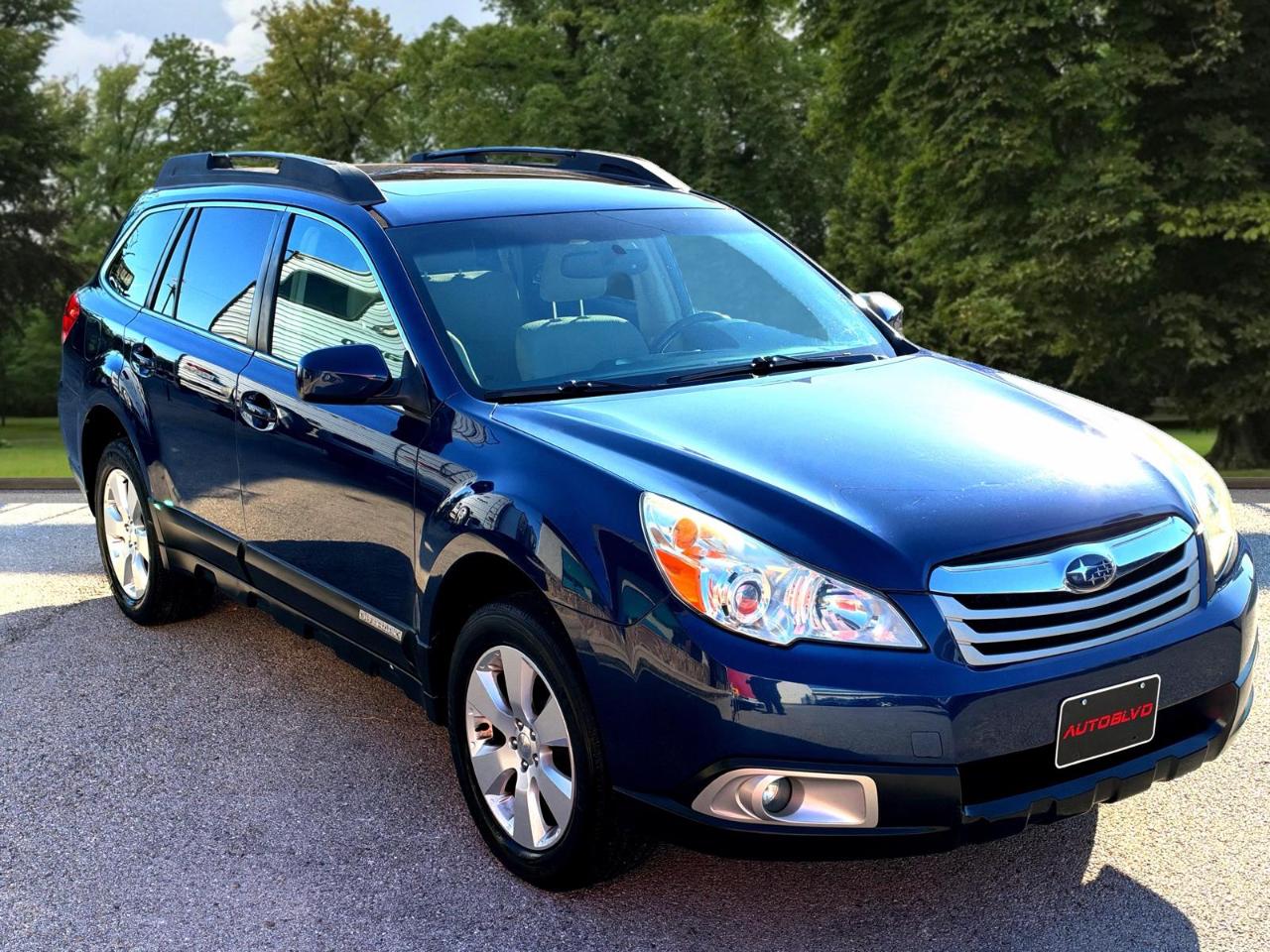 Subaru Outback 4dr Wgn H4 Man 2.5i Prem AWP/Pwr Moon 2011