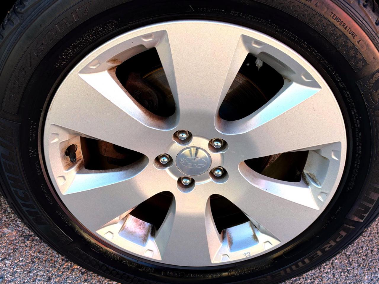 Subaru Outback 4dr Wgn H4 Man 2.5i Prem AWP/Pwr Moon 2011