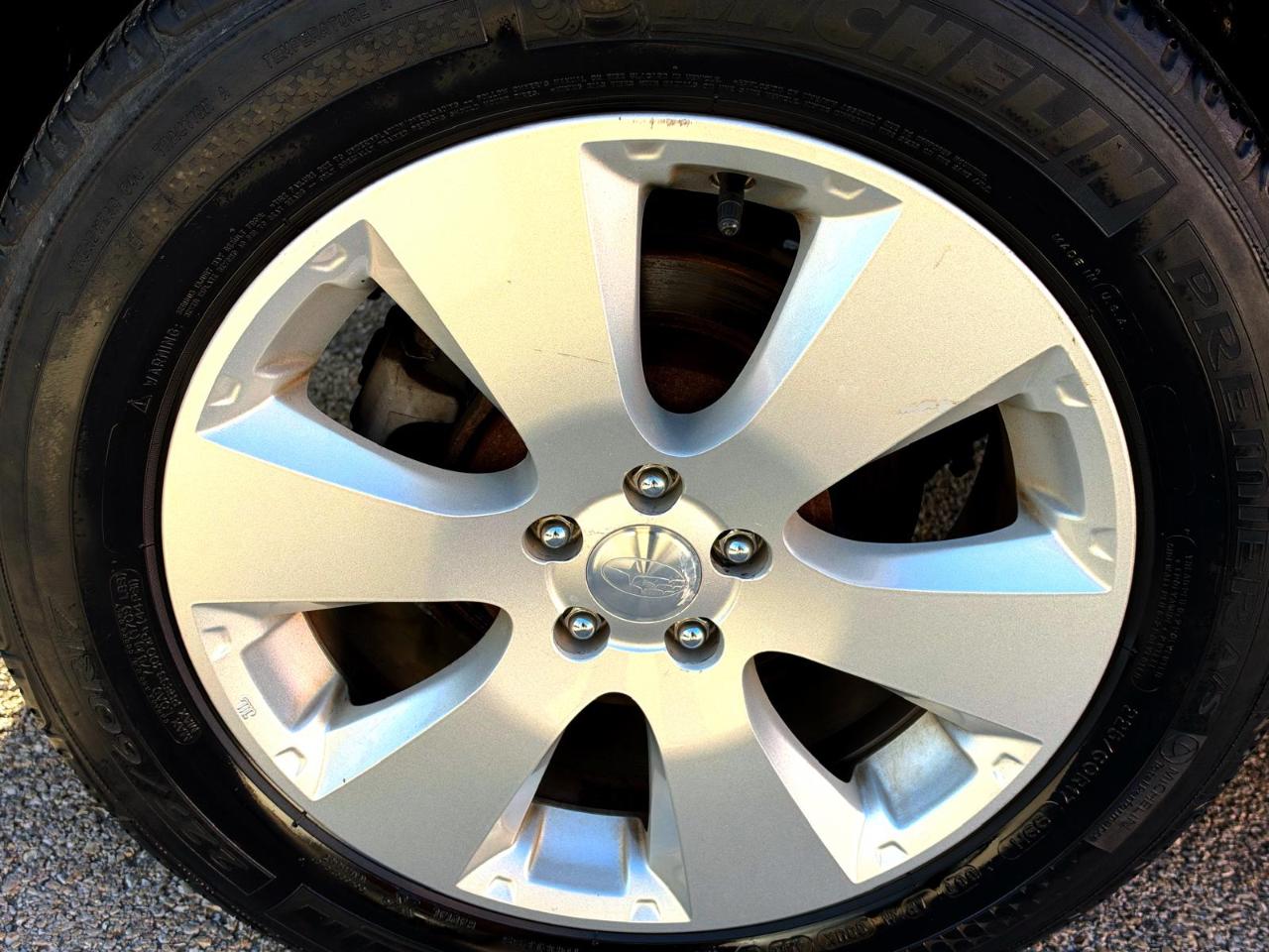 Subaru Outback 4dr Wgn H4 Man 2.5i Prem AWP/Pwr Moon 2011