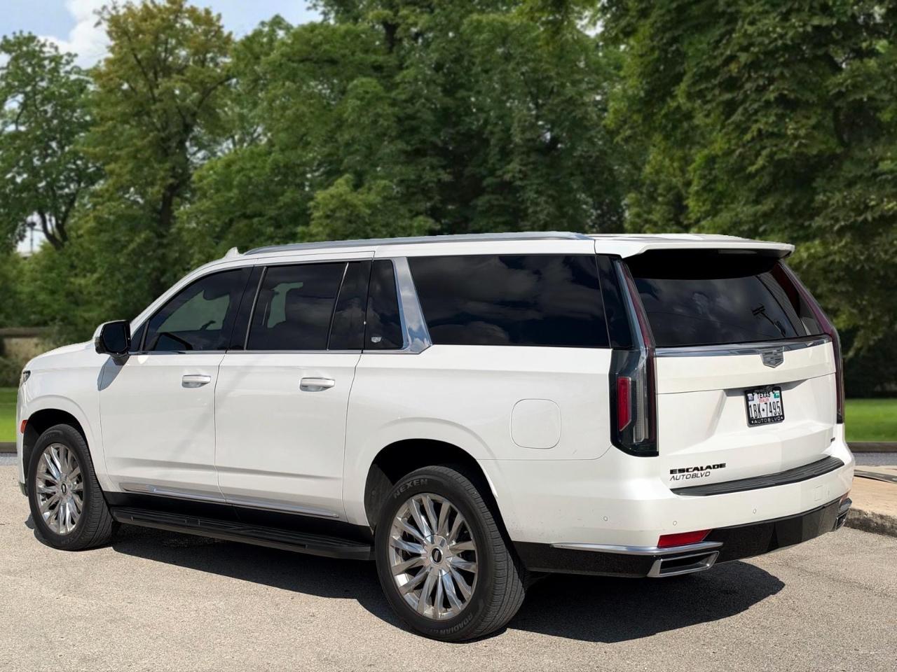 Cadillac Escalade ESV 4WD 4dr Premium Luxury 2021
