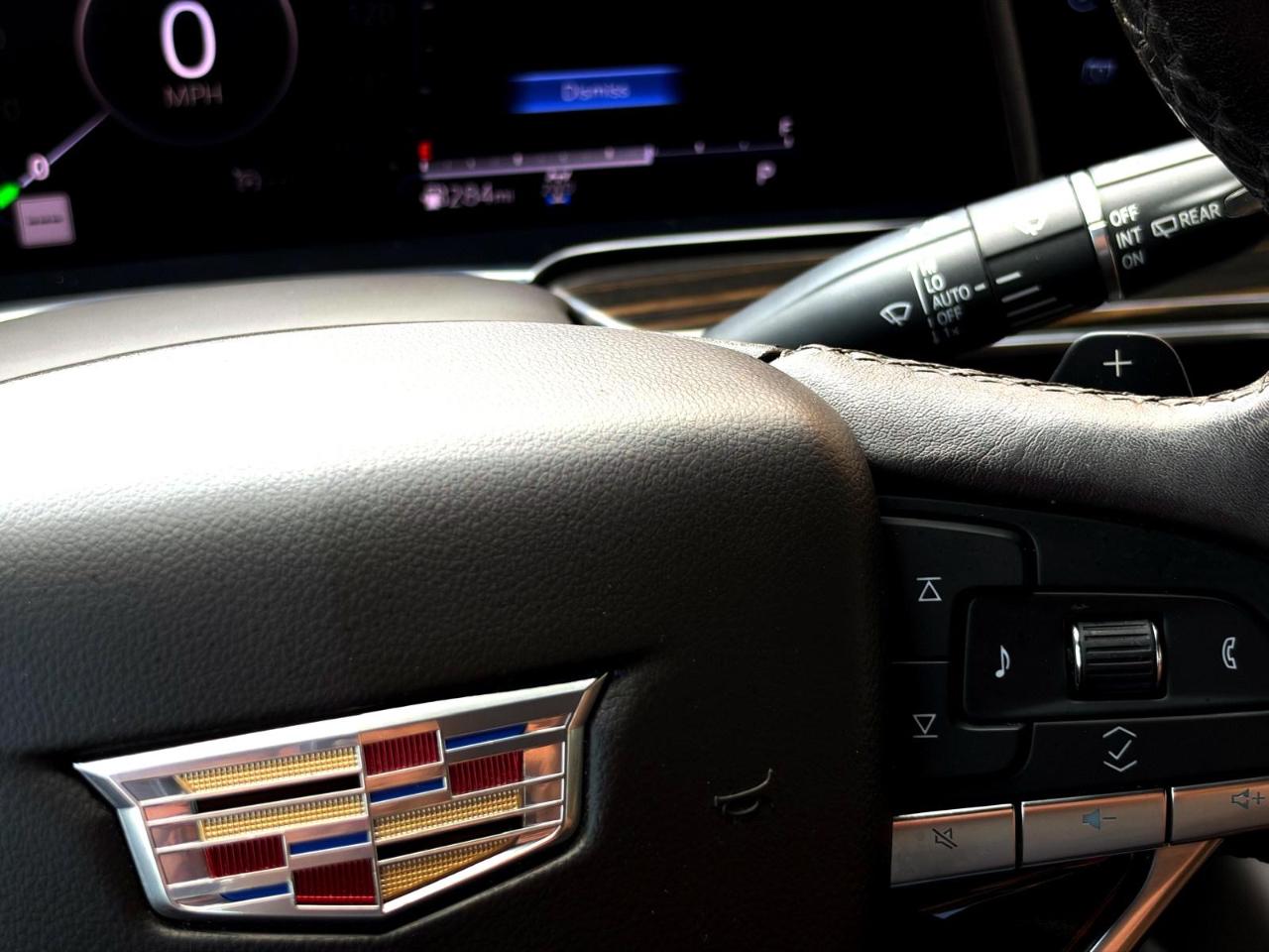 Cadillac Escalade ESV 4WD 4dr Premium Luxury 2021