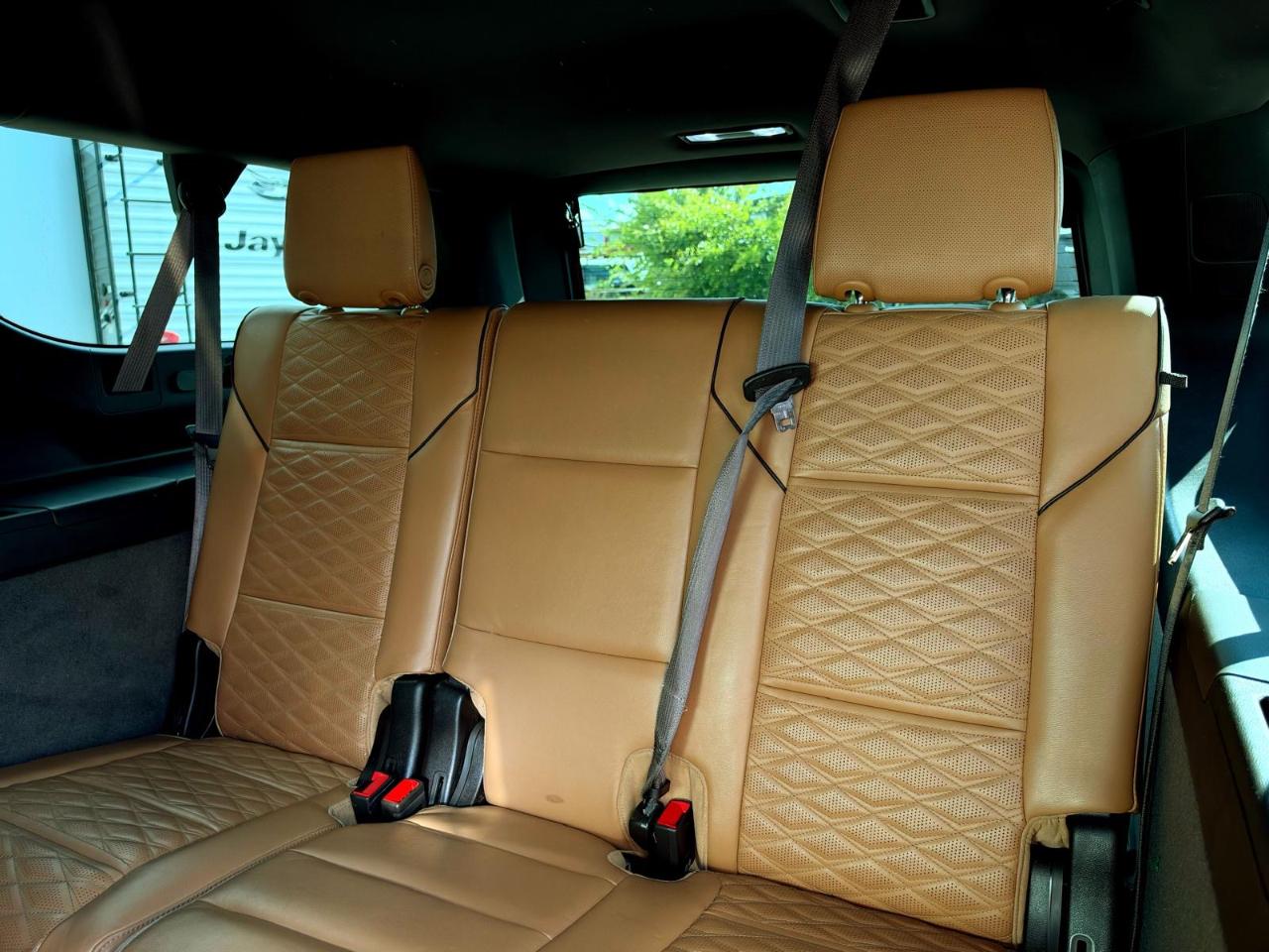 Cadillac Escalade ESV 4WD 4dr Premium Luxury 2021