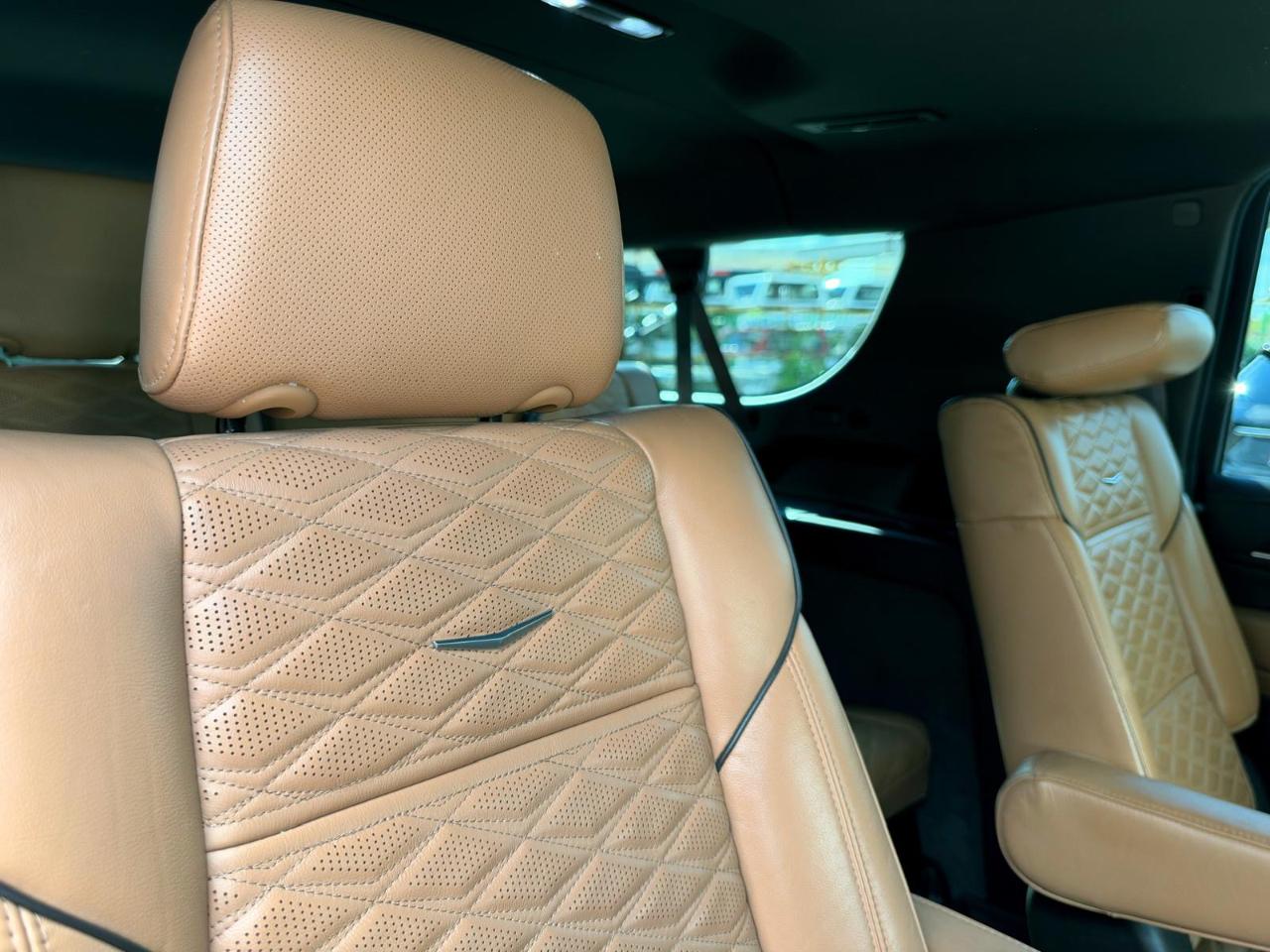 Cadillac Escalade ESV 4WD 4dr Premium Luxury 2021
