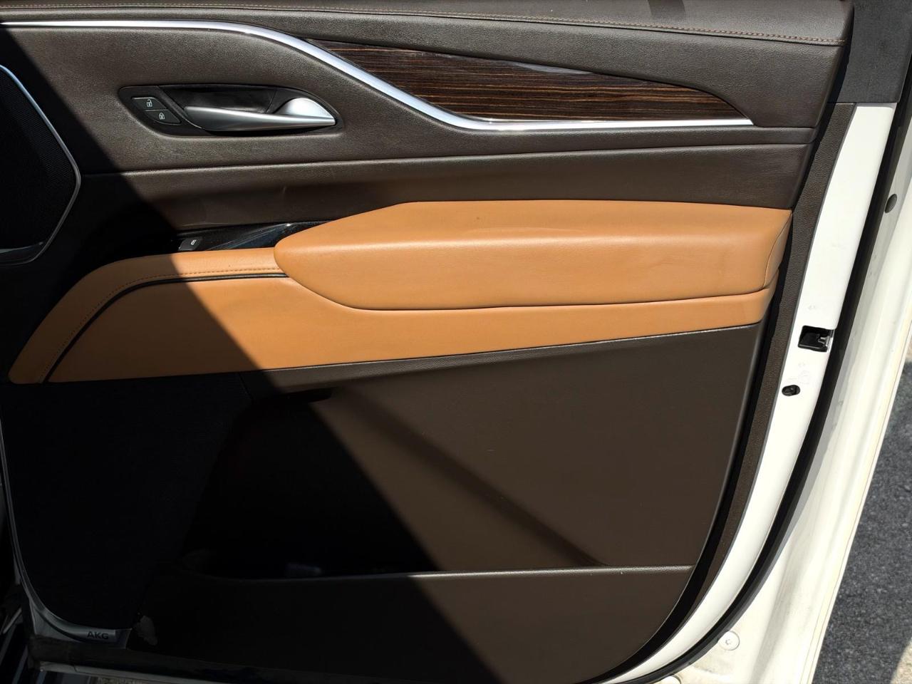 Cadillac Escalade ESV 4WD 4dr Premium Luxury 2021