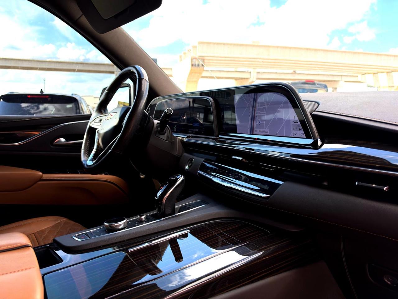 Cadillac Escalade ESV 4WD 4dr Premium Luxury 2021