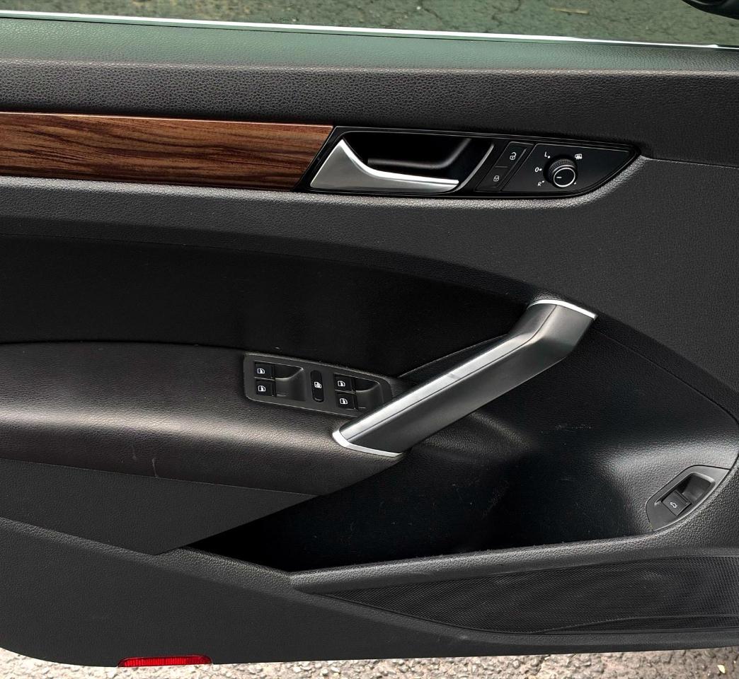Volkswagen Passat 2.0T SEL Auto 2020